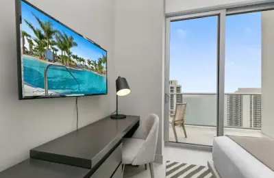 Entire rental unit in Hollywood, Florida — photo 5